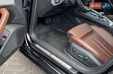 Седан Audi A4 2017 в Львові