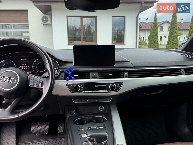Седан Audi A4 2017 в Львові