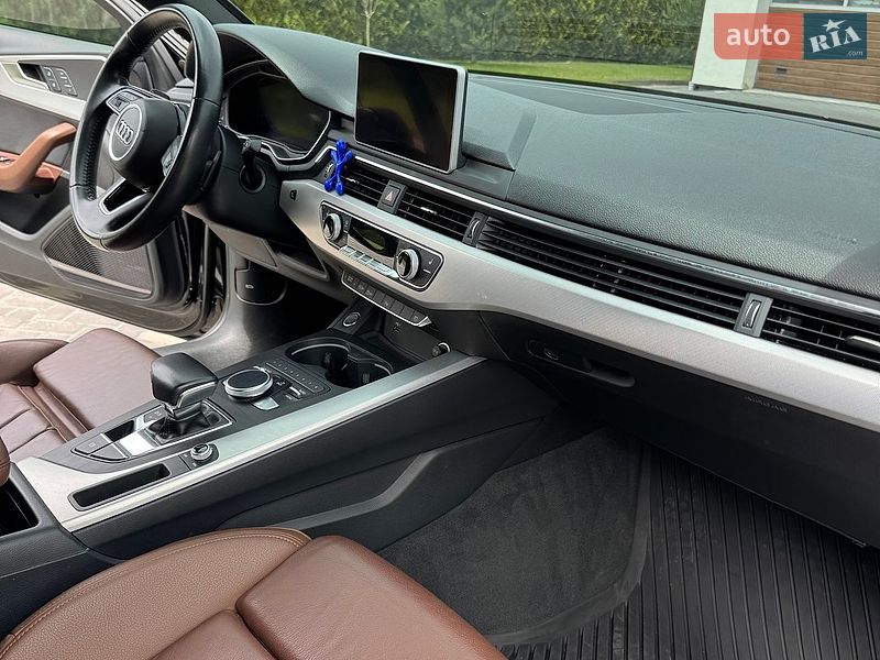 Седан Audi A4 2017 в Львові