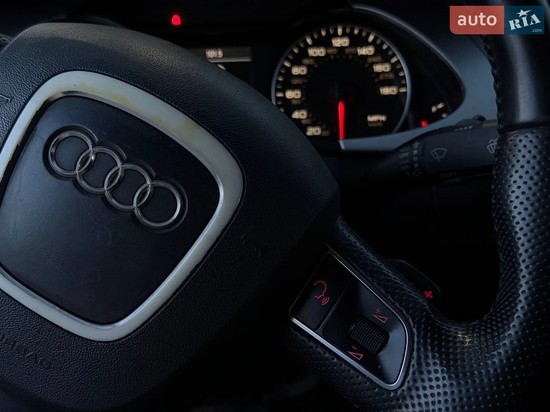 2011 Audi A4 - мініатюра 16