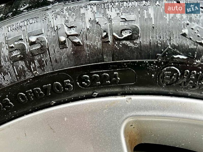 Седан Audi A4 2006 в Надворной