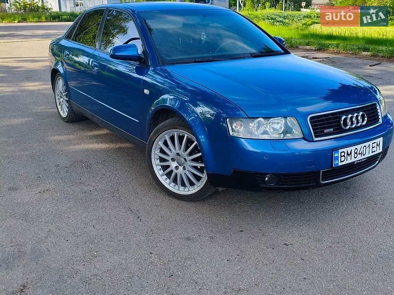 Седан Audi A4 2002 в Ромнах