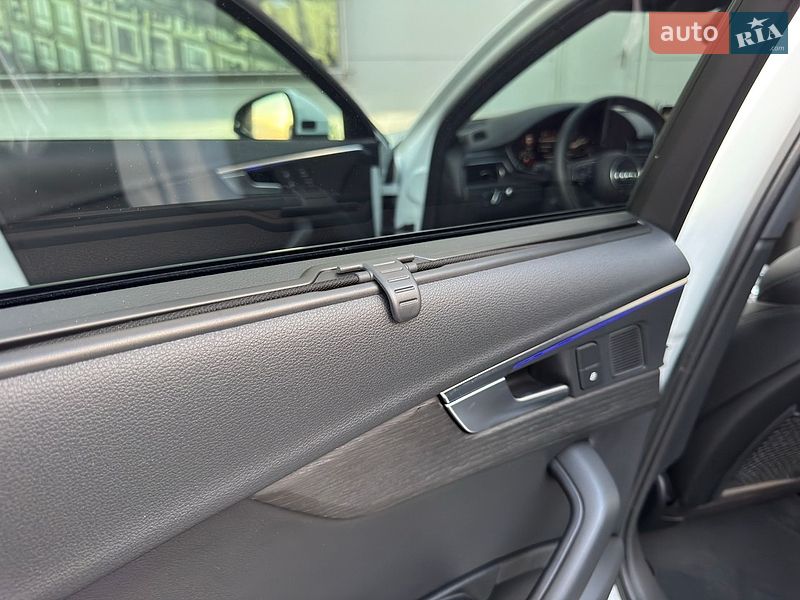 Седан Audi A4 2017 в Києві