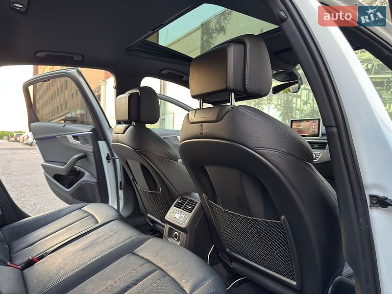 Седан Audi A4 2017 в Києві