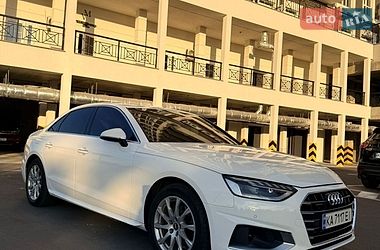 Седан Audi A4 2020 в Киеве
