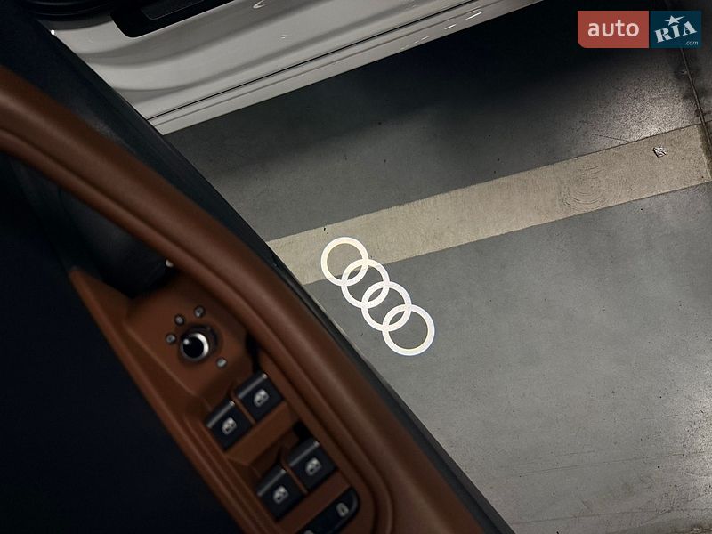 Седан Audi A4 2020 в Киеве
