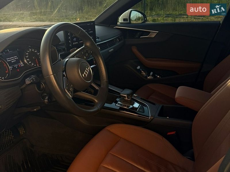 Седан Audi A4 2020 в Киеве