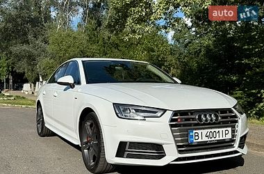 Седан Audi A4 2016 в Полтаві