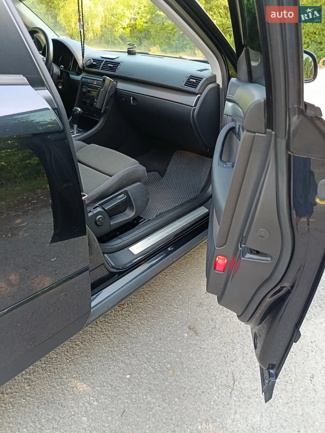 Audi A4 2005 VIN WAUZZZ8E76A155954 фото оголошення 9 з 20