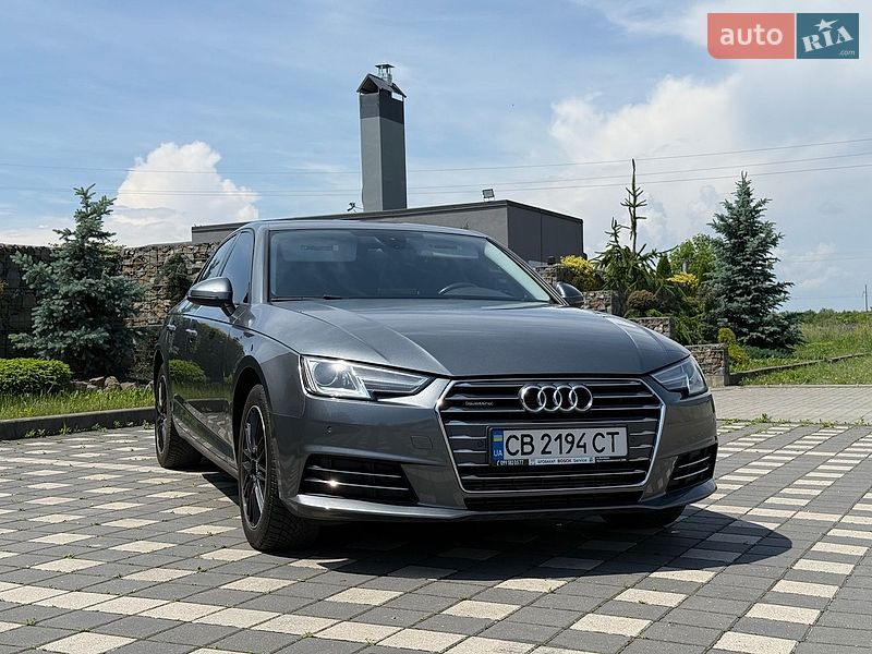 Седан Audi A4 2016 в Львове