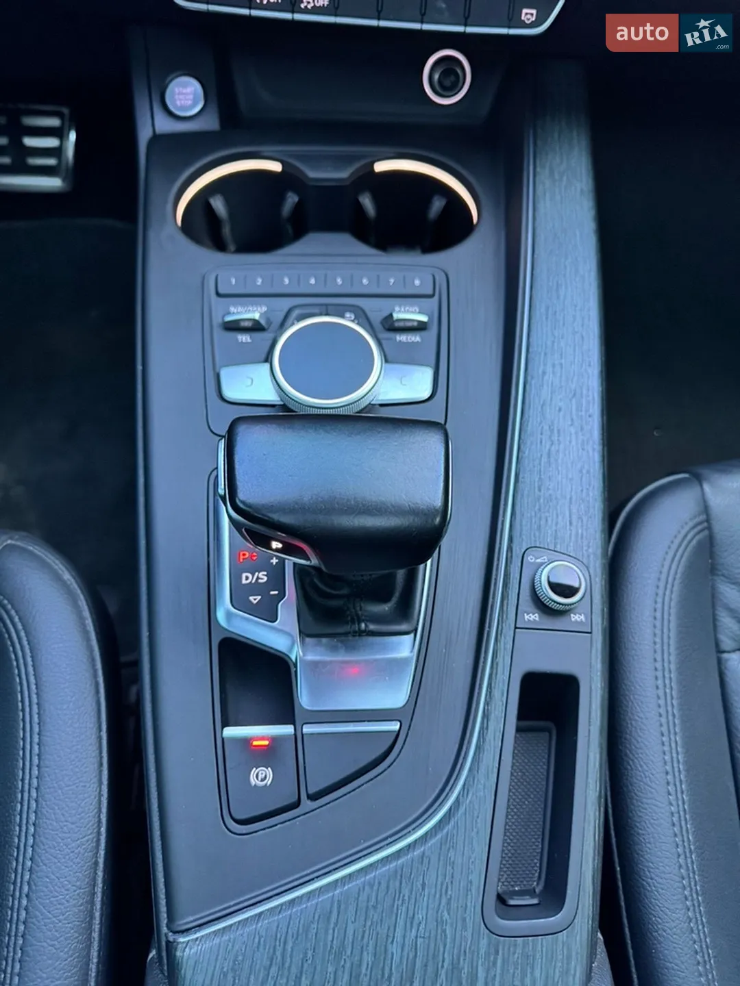 Audi A4 2016 VIN WAUDNAF45HN051170 фото оголошення 20 з 29