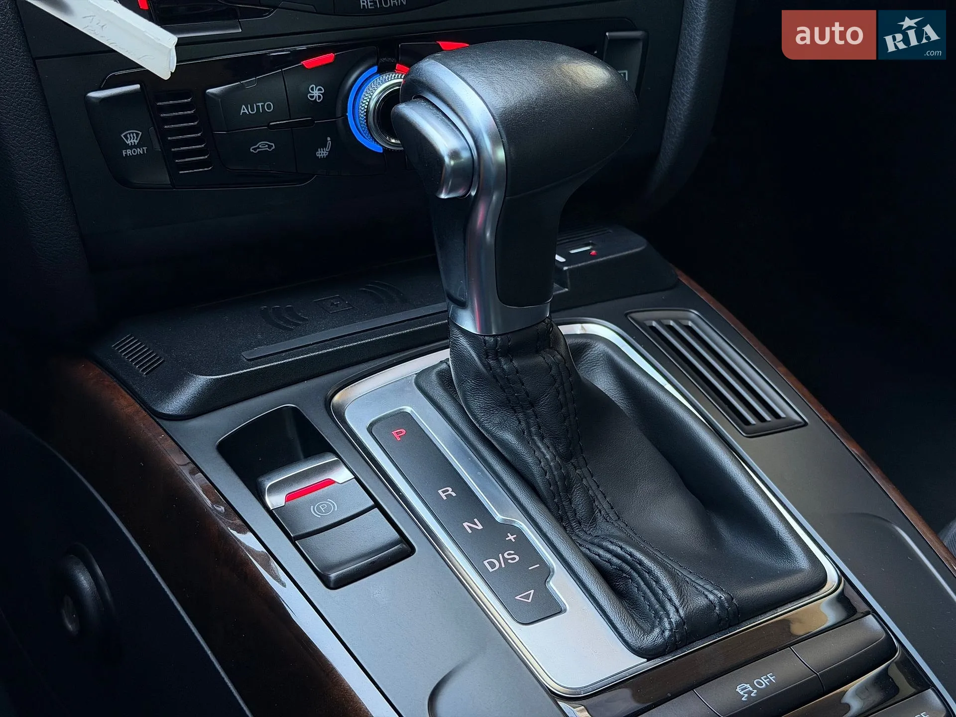 2013 Audi A4 - мініатюра 48