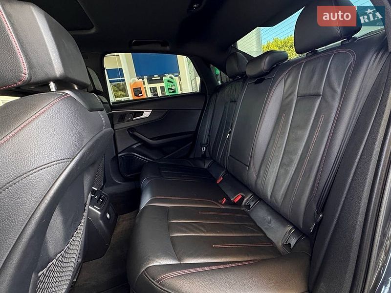 Седан Audi A4 2017 в Одессе