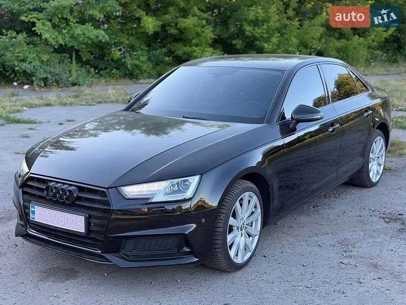 Седан Audi A4 2019 в Лубнах