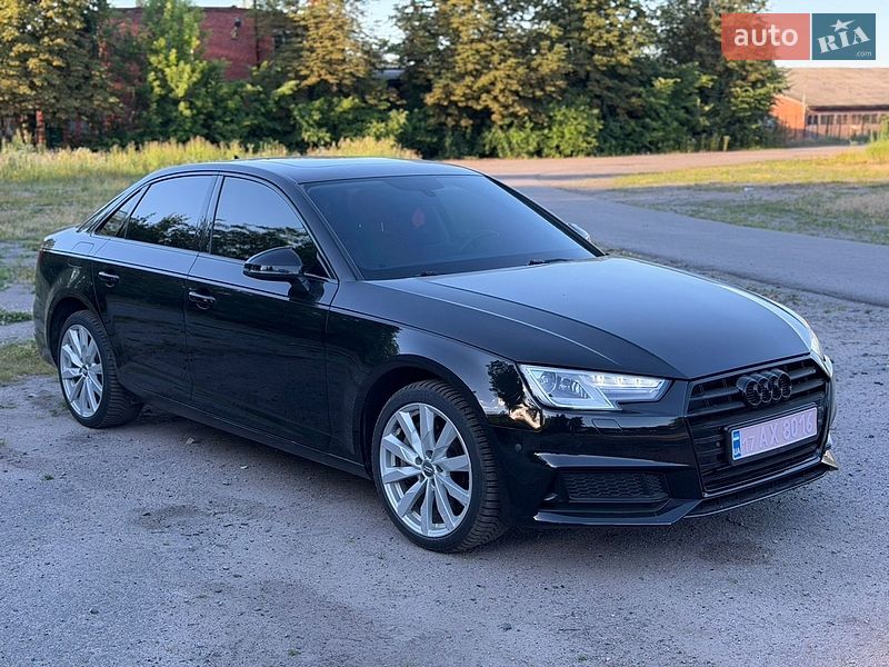 Седан Audi A4 2019 в Лубнах