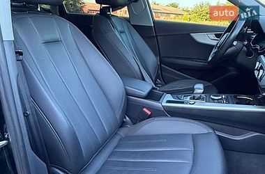 Седан Audi A4 2019 в Лубнах