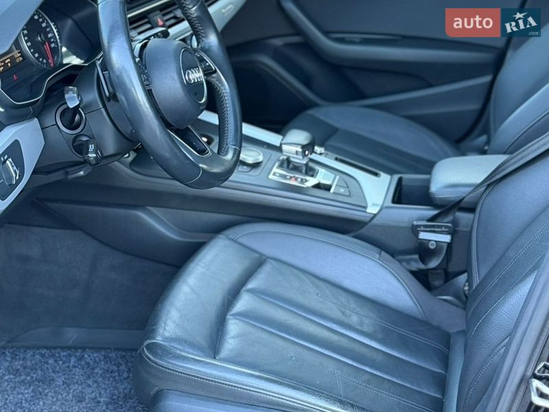 Седан Audi A4 2019 в Лубнах