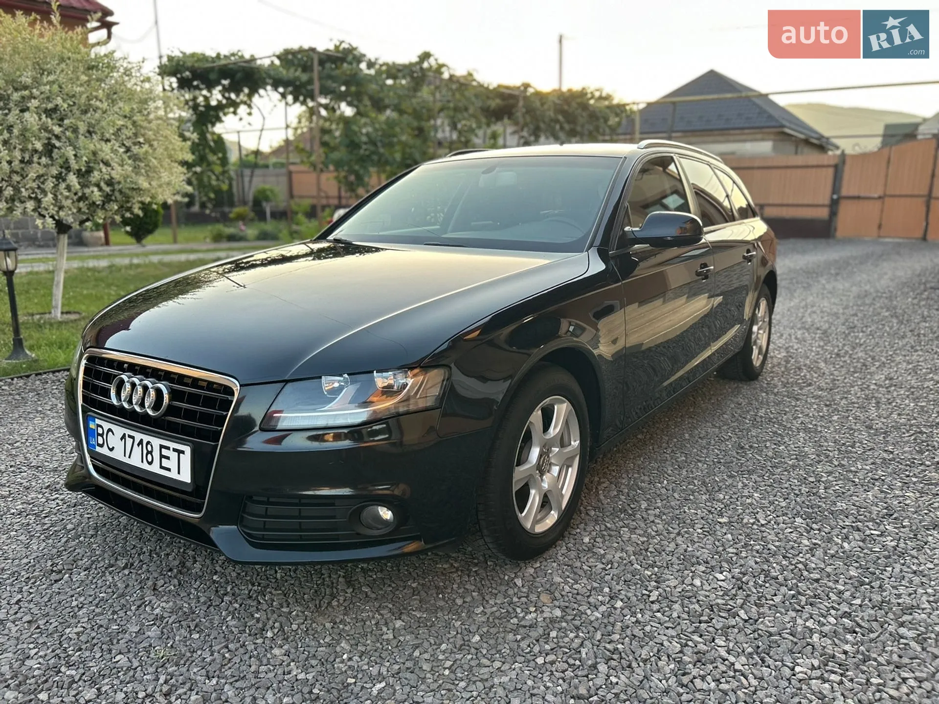 2011 Audi A4 - фото 1