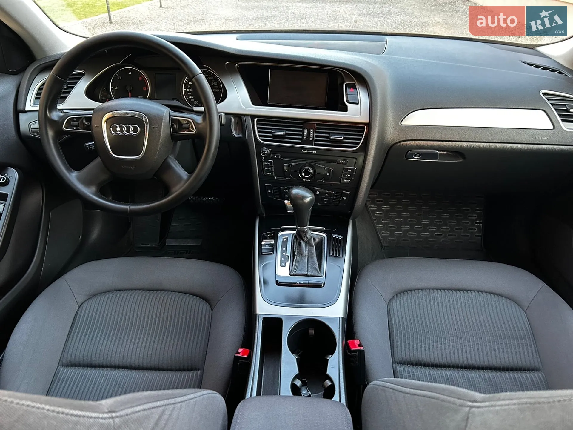2011 Audi A4 - мініатюра 22