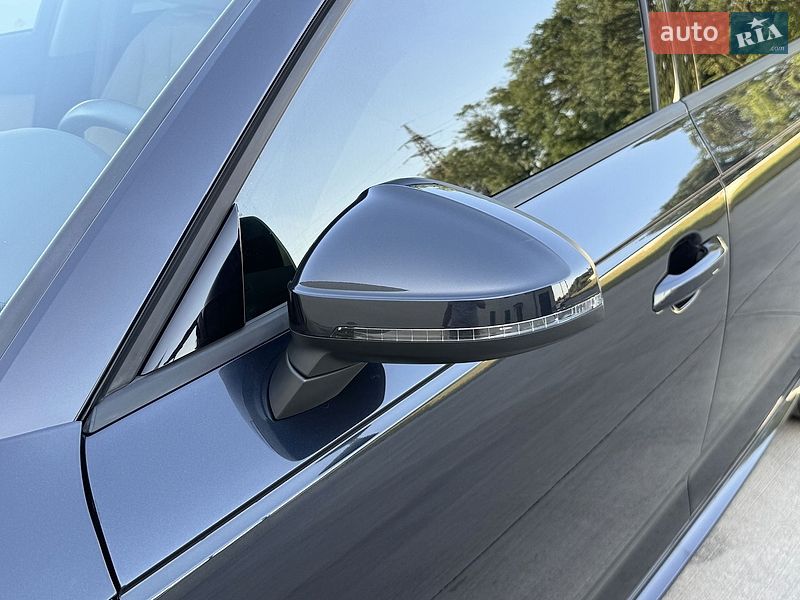 Седан Audi A4 2018 в Луцке