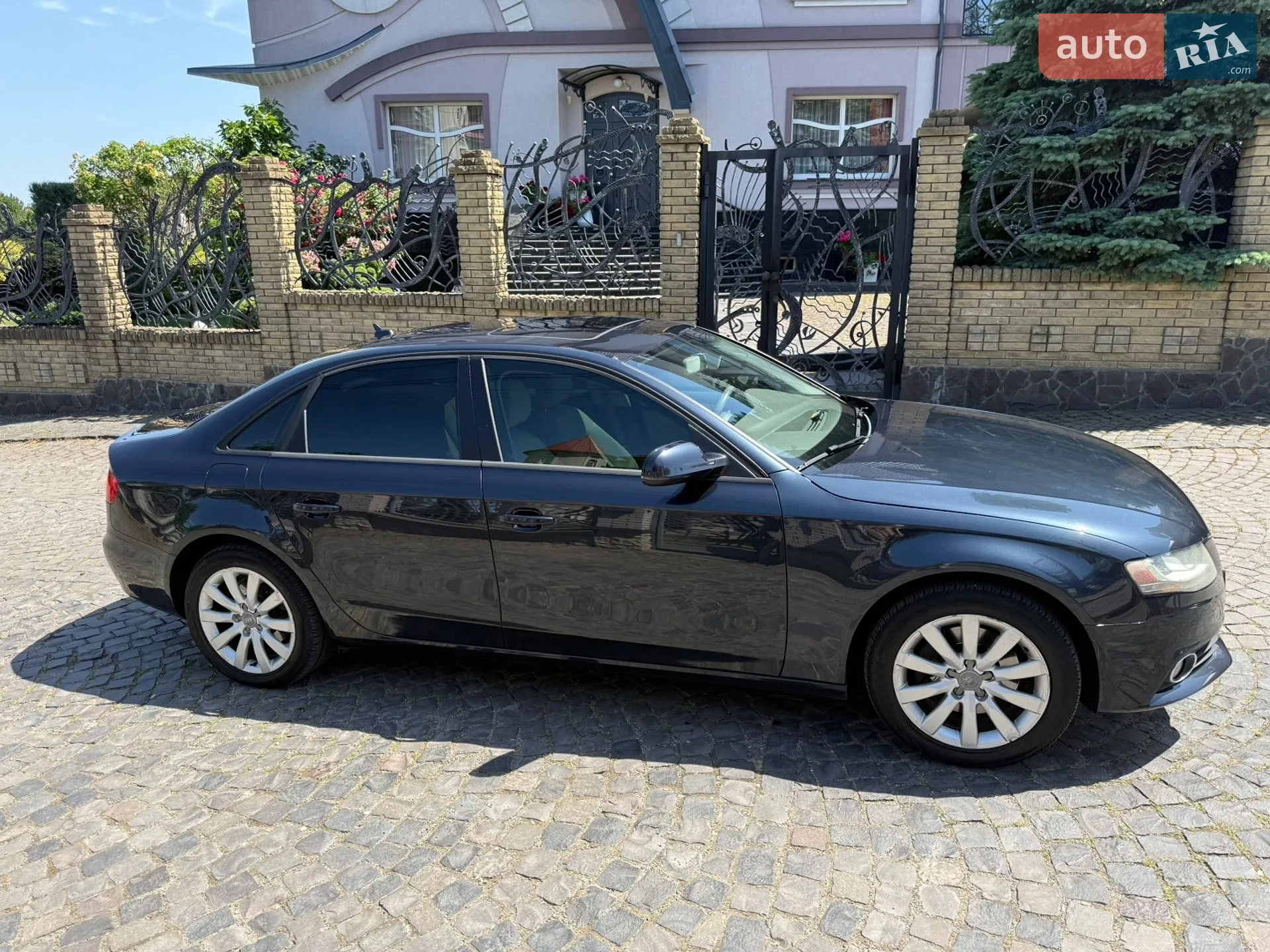 2011 Audi A4 - мініатюра 2