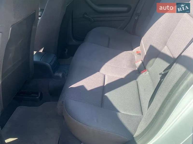 Audi A4 2002 VIN WAUZZZ8E62A262780 фото оголошення 7 з 40
