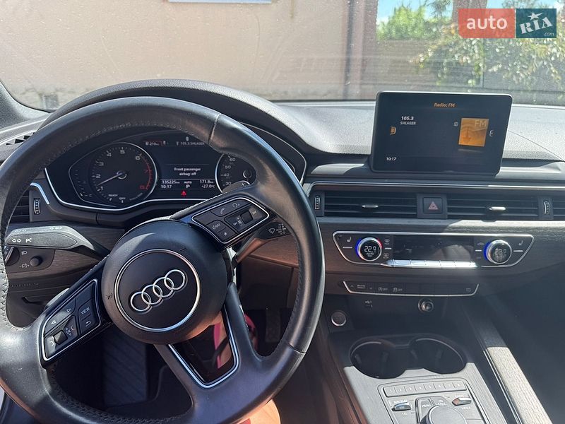 Седан Audi A4 2019 в Дніпрі