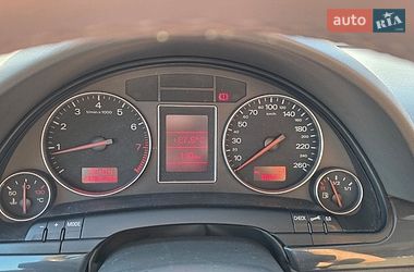 Седан Audi A4 2001 в Чернигове