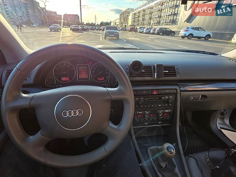 Седан Audi A4 2001 в Чернигове