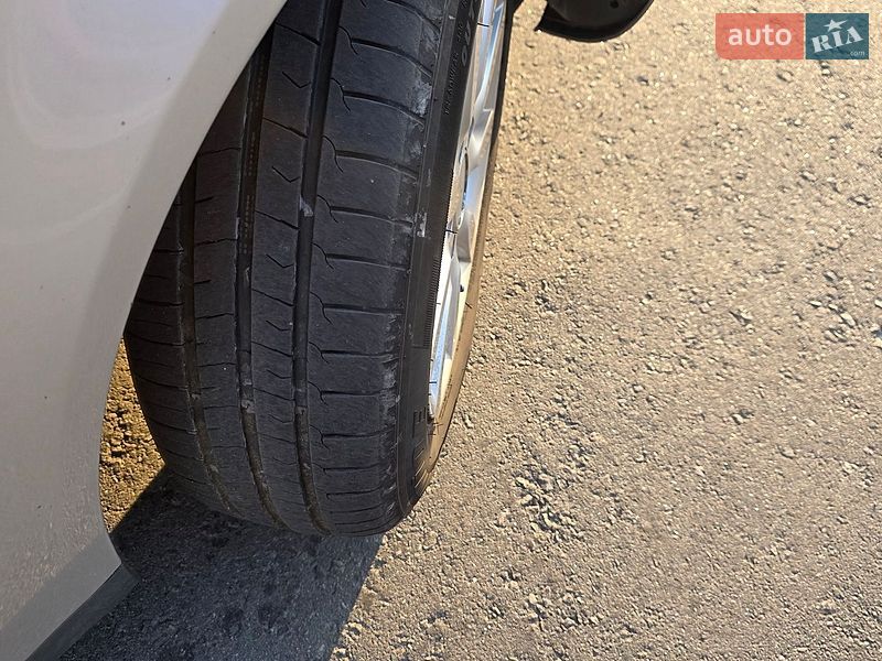 Седан Audi A4 2001 в Чернигове