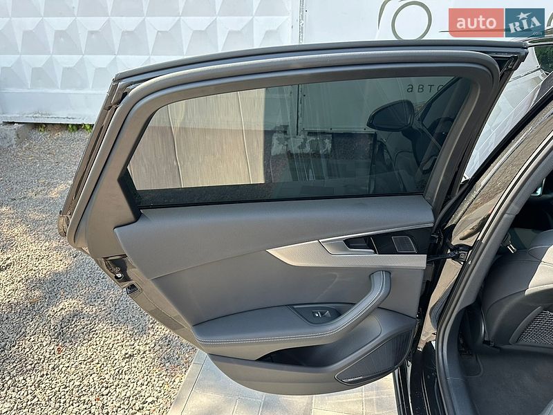 Седан Audi A4 2024 в Києві