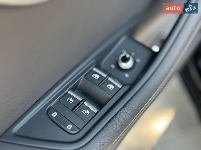Седан Audi A4 2024 в Києві