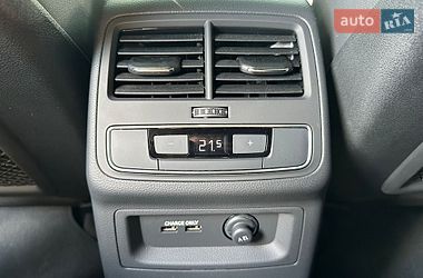 Седан Audi A4 2024 в Києві