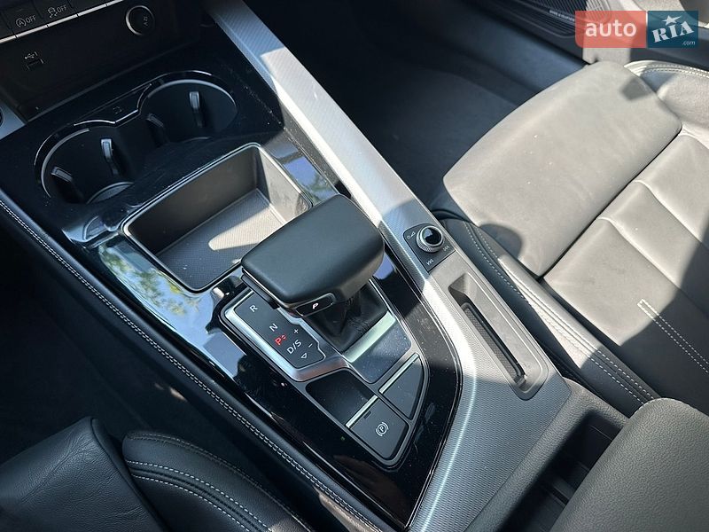 Седан Audi A4 2024 в Києві