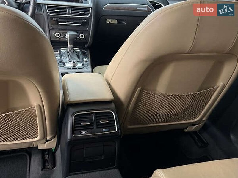 Седан Audi A4 2014 в Киеве