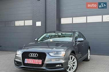 Седан Audi A4 2015 в Луцке