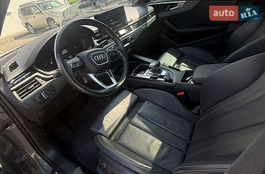 Седан Audi A4 2022 в Киеве