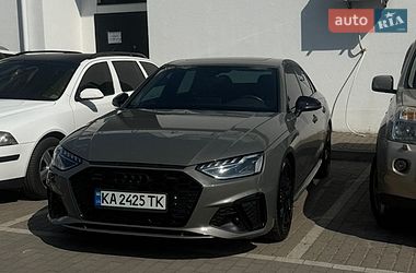Седан Audi A4 2022 в Киеве