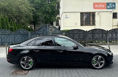 Седан Audi A4 2016 в Івано-Франківську