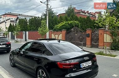 Седан Audi A4 2016 в Івано-Франківську