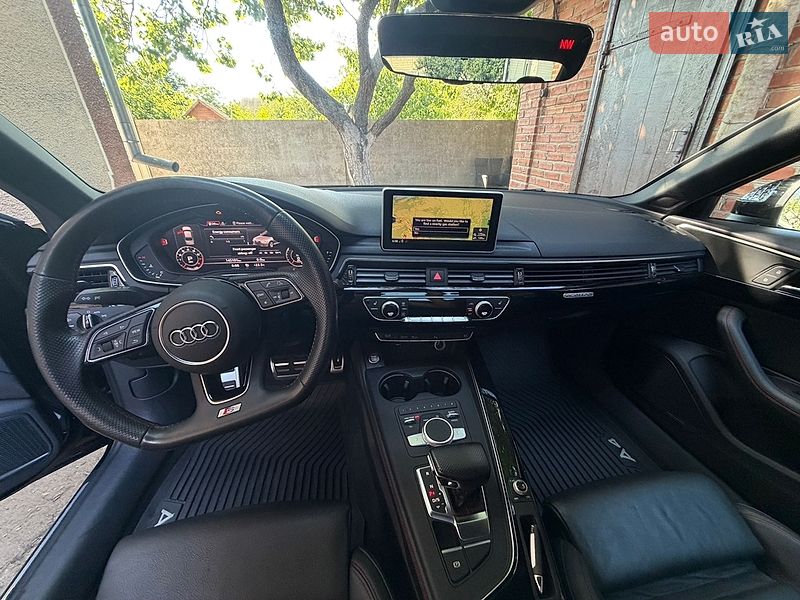 Седан Audi A4 2017 в Пирятине