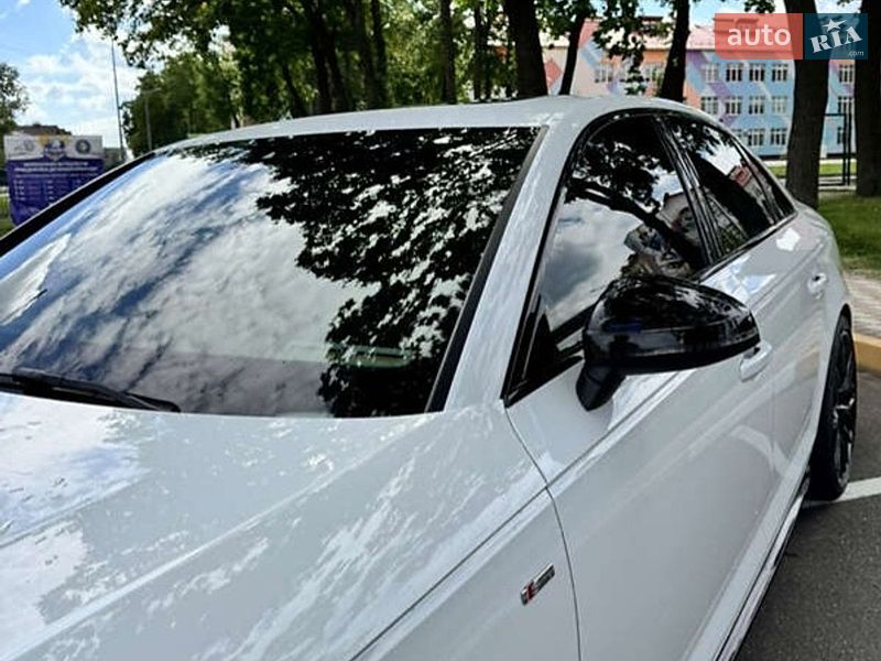 Седан Audi A4 2018 в Вінниці