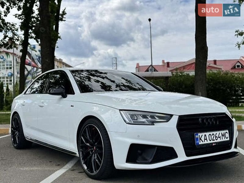 Седан Audi A4 2018 в Вінниці