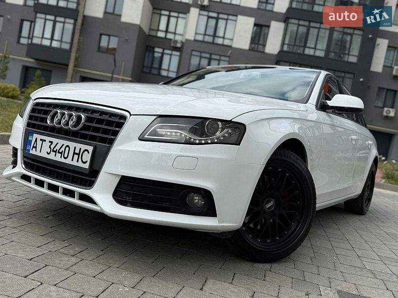Седан Audi A4 2010 в Ивано-Франковске