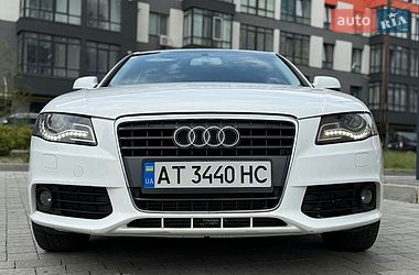 Седан Audi A4 2010 в Ивано-Франковске