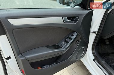 Седан Audi A4 2010 в Ивано-Франковске