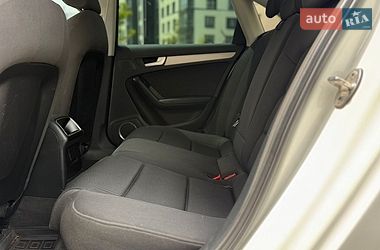 Седан Audi A4 2010 в Ивано-Франковске
