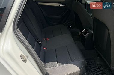 Седан Audi A4 2010 в Ивано-Франковске