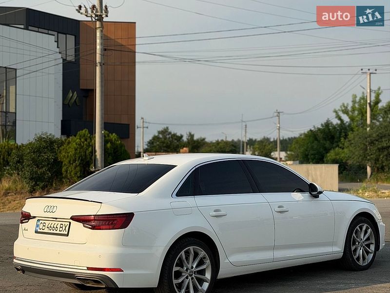 Седан Audi A4 2019 в Куликовке