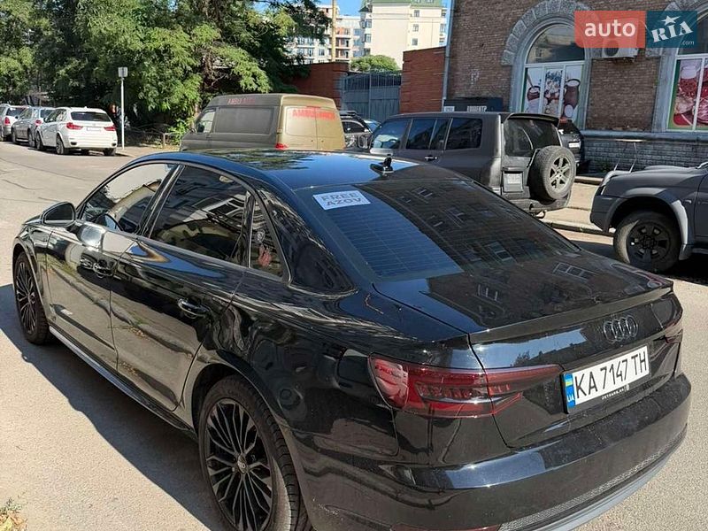 Седан Audi A4 2016 в Києві